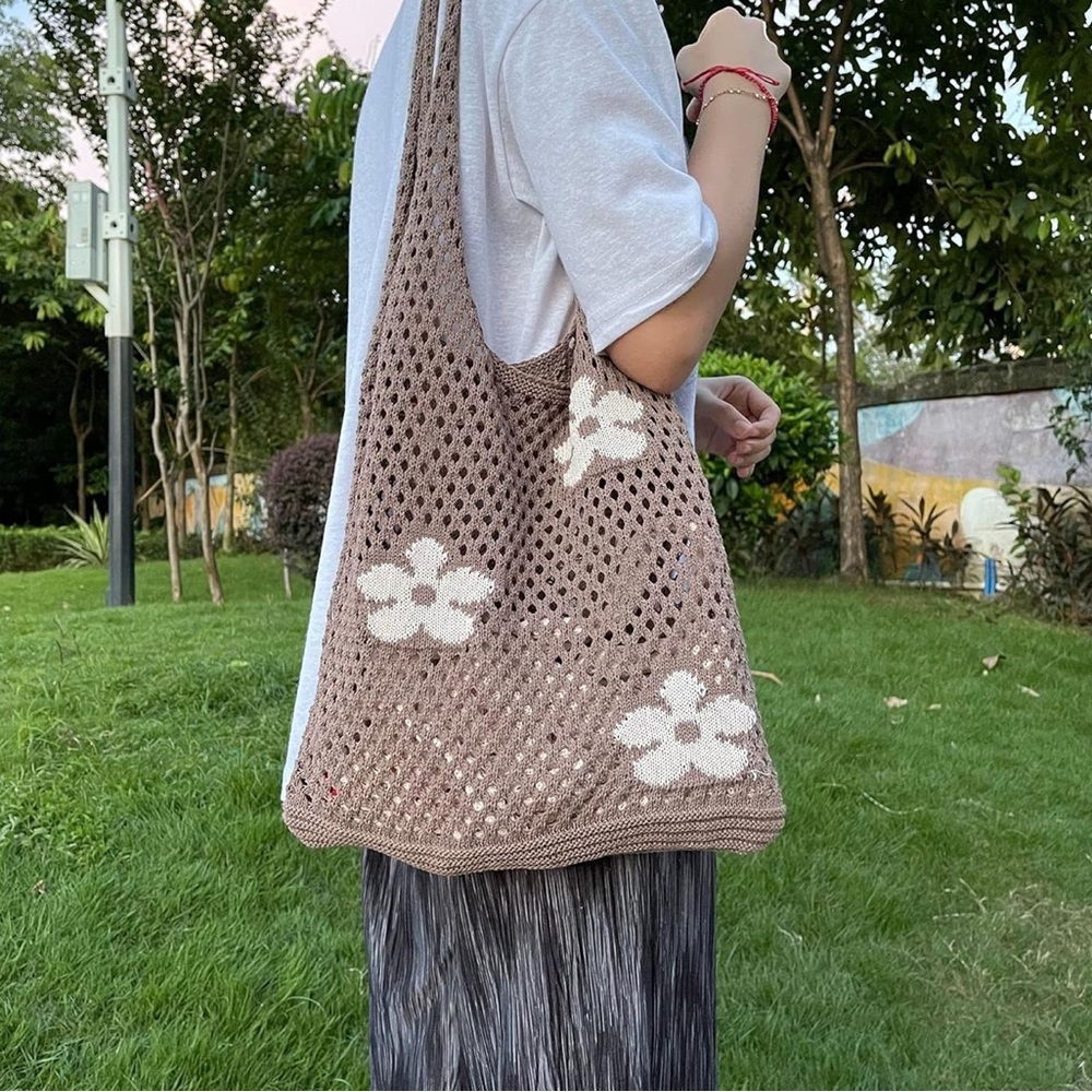 Brown Crochet Tote Bag with Floral‎ Design